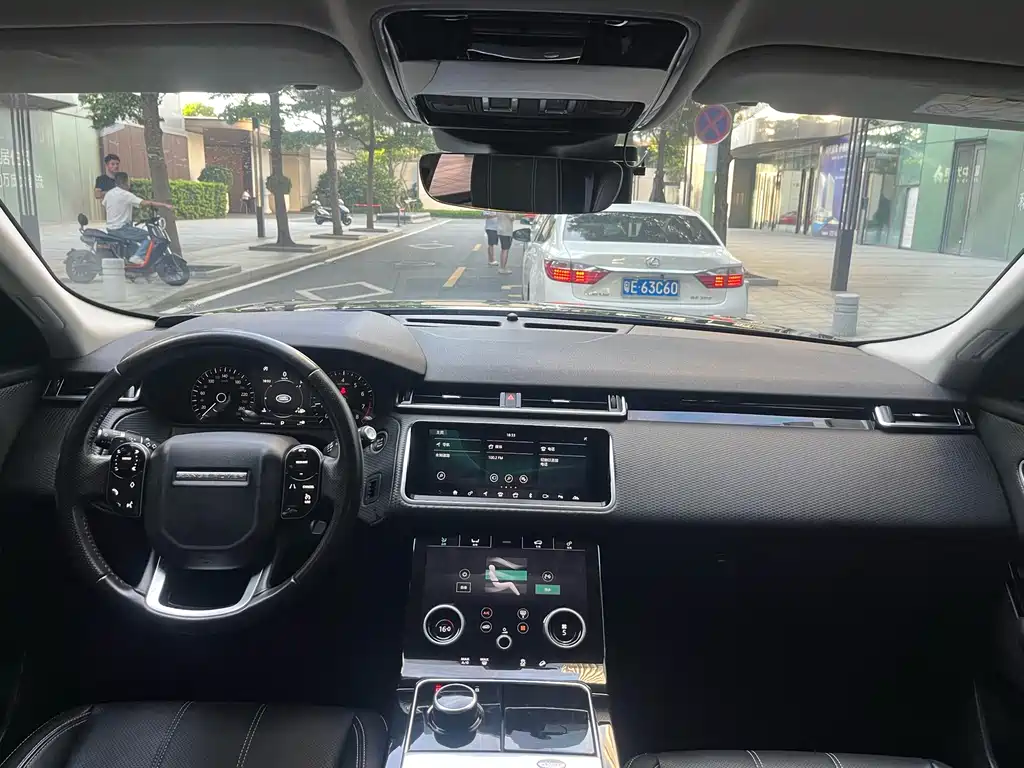 Land Rover Velar — миниатюра 25
