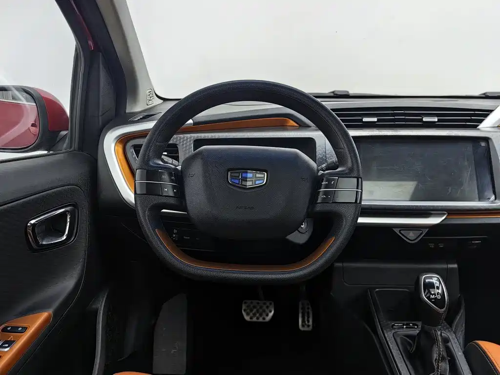 Geely Vision X1 — миниатюра 11
