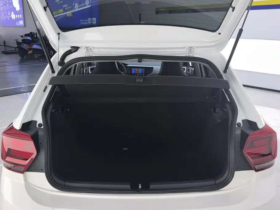 Volkswagen Polo 2019 Plus 1.5L AT