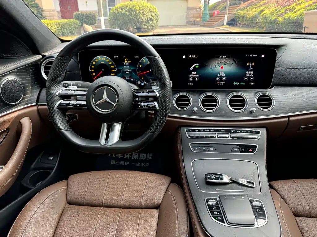 MERCEDES-BENZ E CLASS