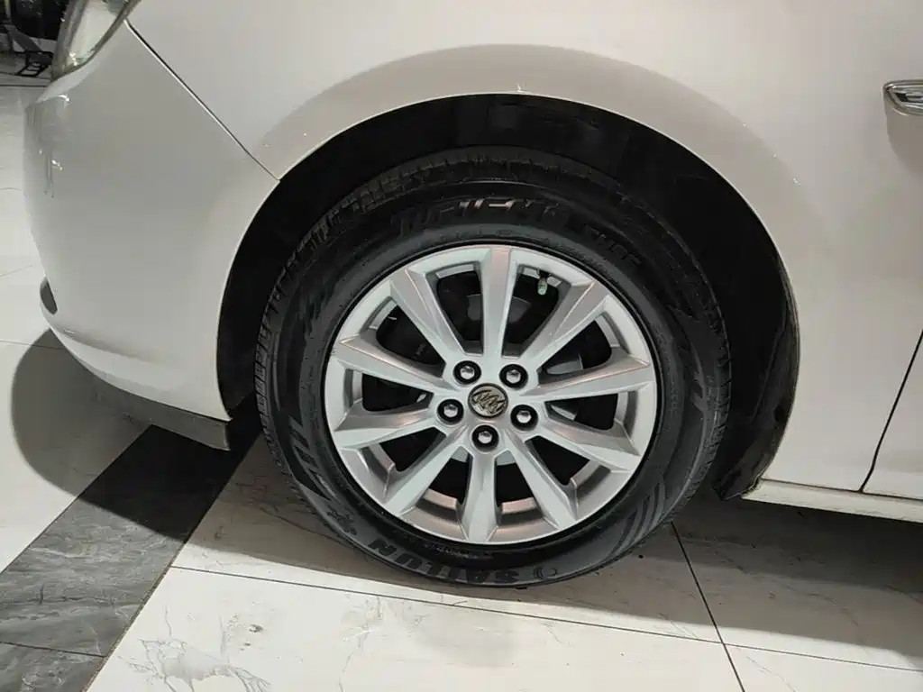 Buick Excelle — миниатюра 23