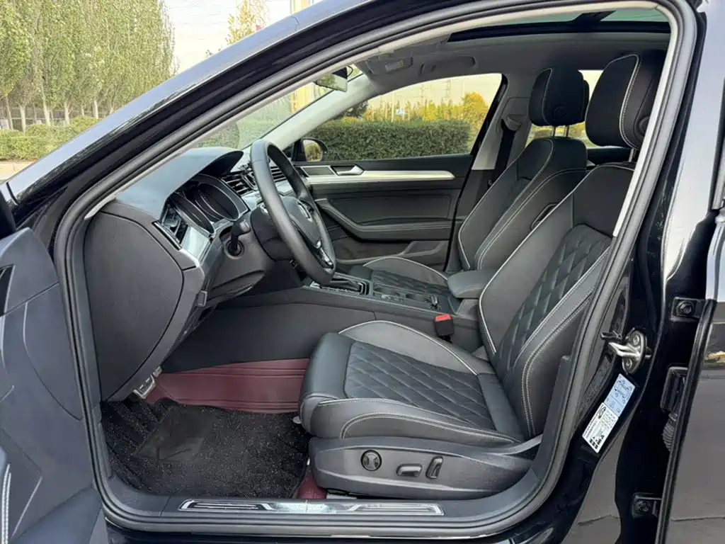 Volkswagen Magotan PHEV — миниатюра 10