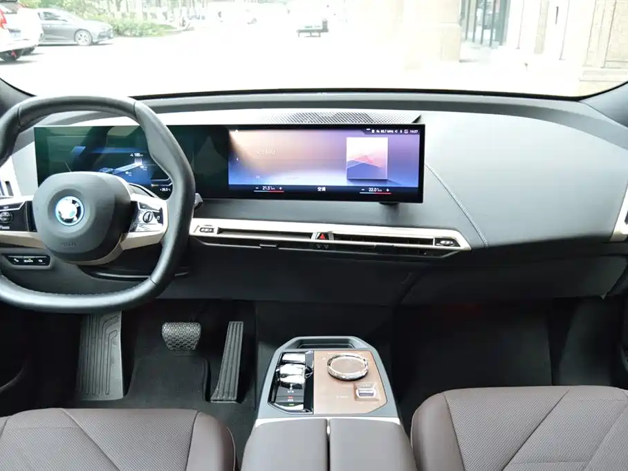 BMW iX 2022 xDrive40