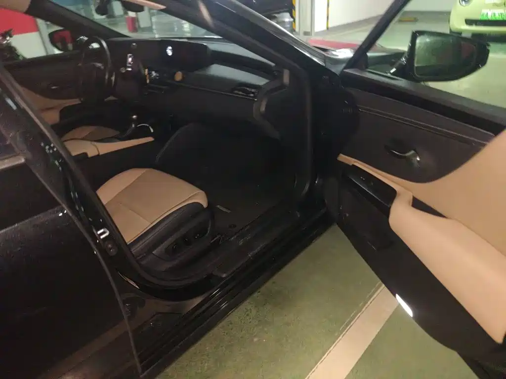 Lexus ES — миниатюра 19