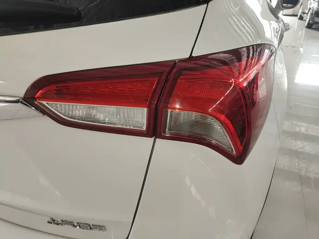 Buick Envision Plus — миниатюра 8