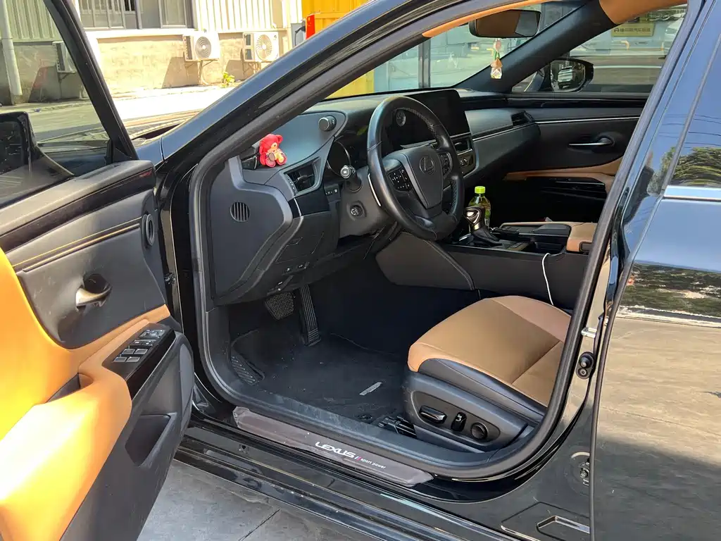 Lexus ES — миниатюра 4