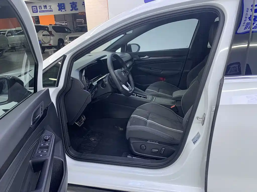 Volkswagen Golf — миниатюра 12