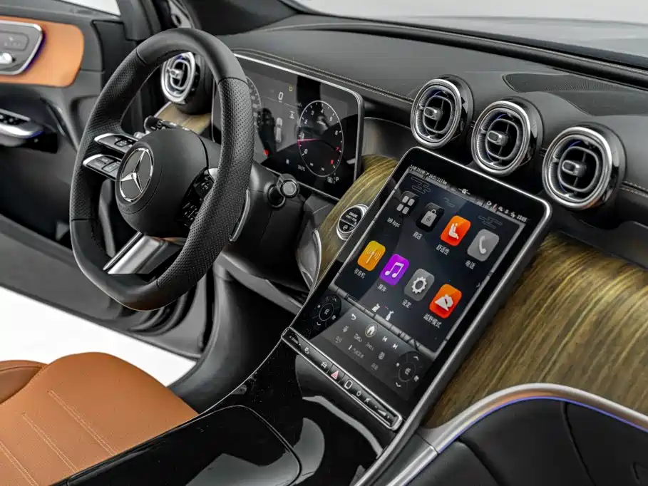 Mercedes-Benz GLC — миниатюра 23