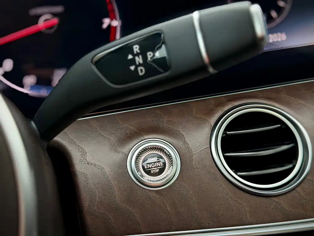 Mercedes-Benz E-Class — миниатюра 19