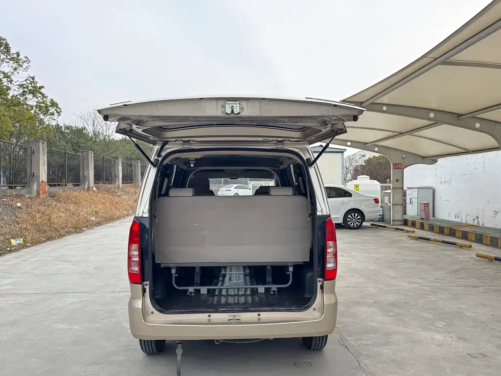 Wuling Hongguang V — миниатюра 9