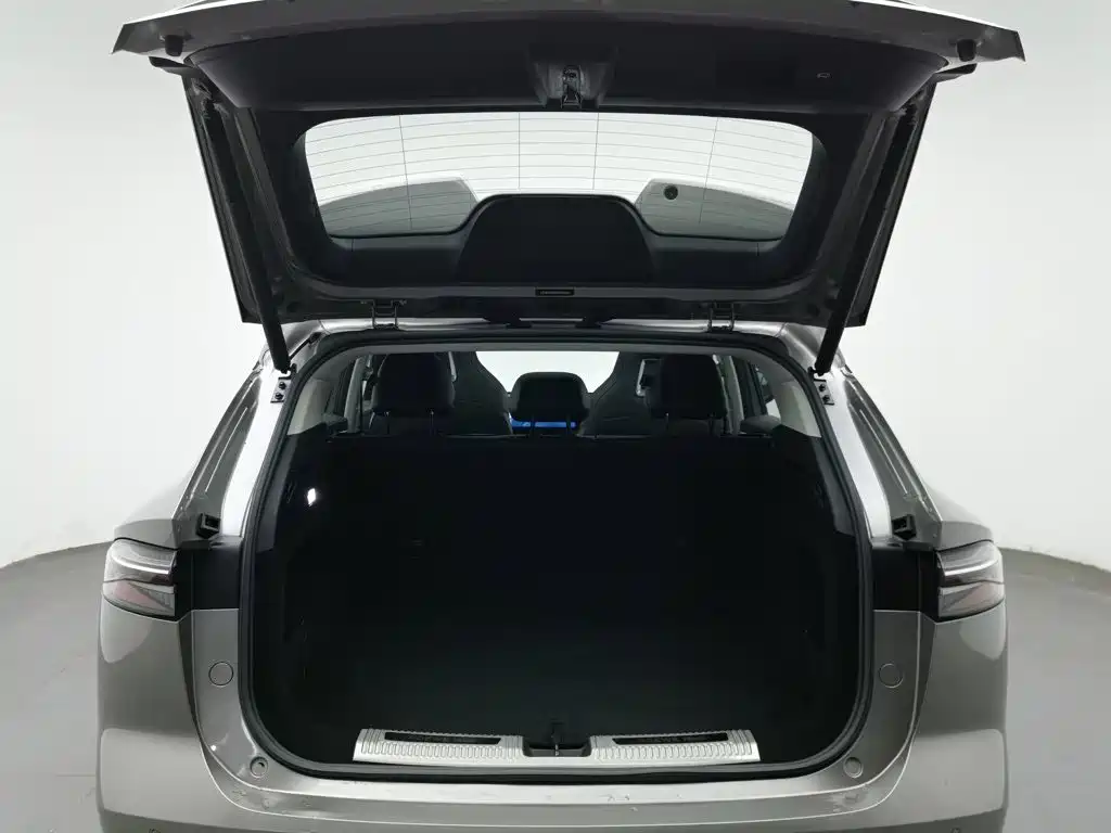 Roewe RX5 — миниатюра 16