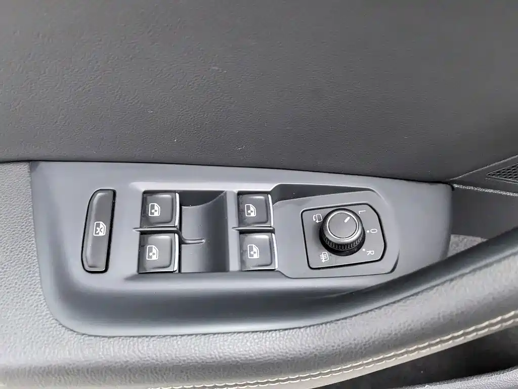 Volkswagen Magotan PHEV — миниатюра 9
