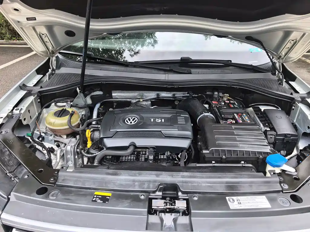 Volkswagen Tiguan L — миниатюра 14