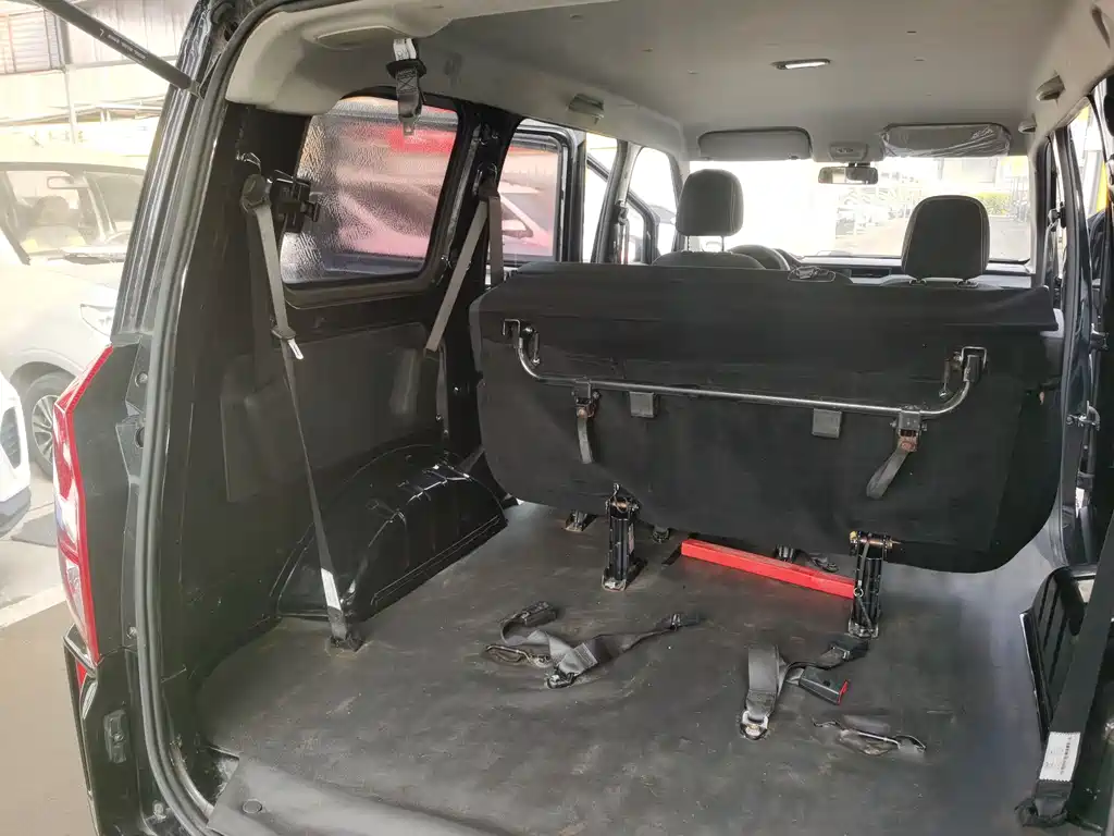 WULING WULING HONGGUANG PLUS