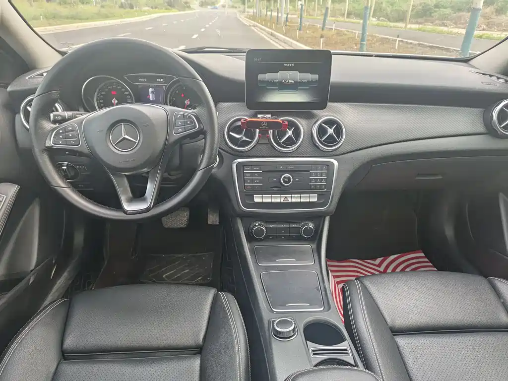 Mercedes-Benz GLA 2017 GLA 200