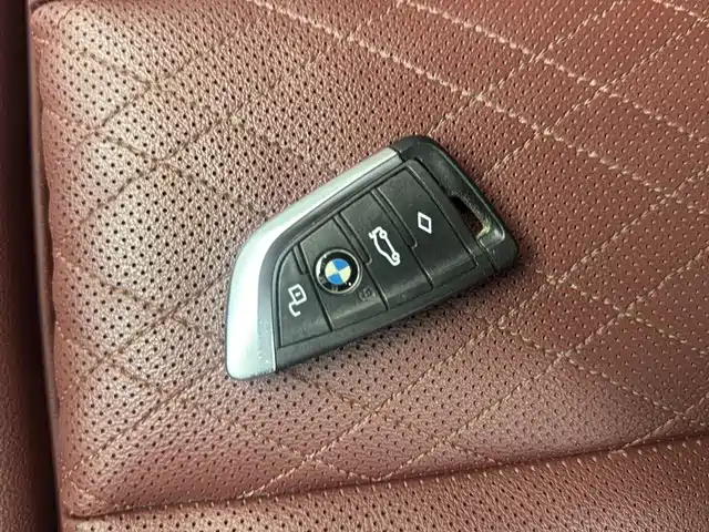 BMW 3 Series — миниатюра 20