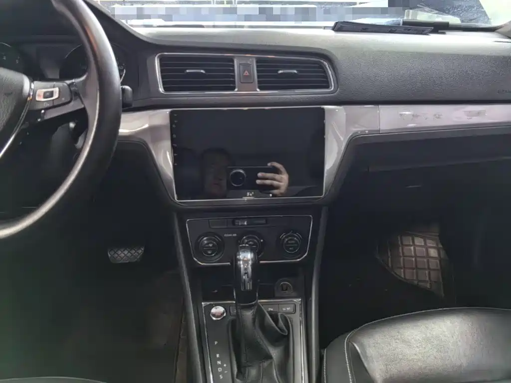 Volkswagen Lavida — миниатюра 13