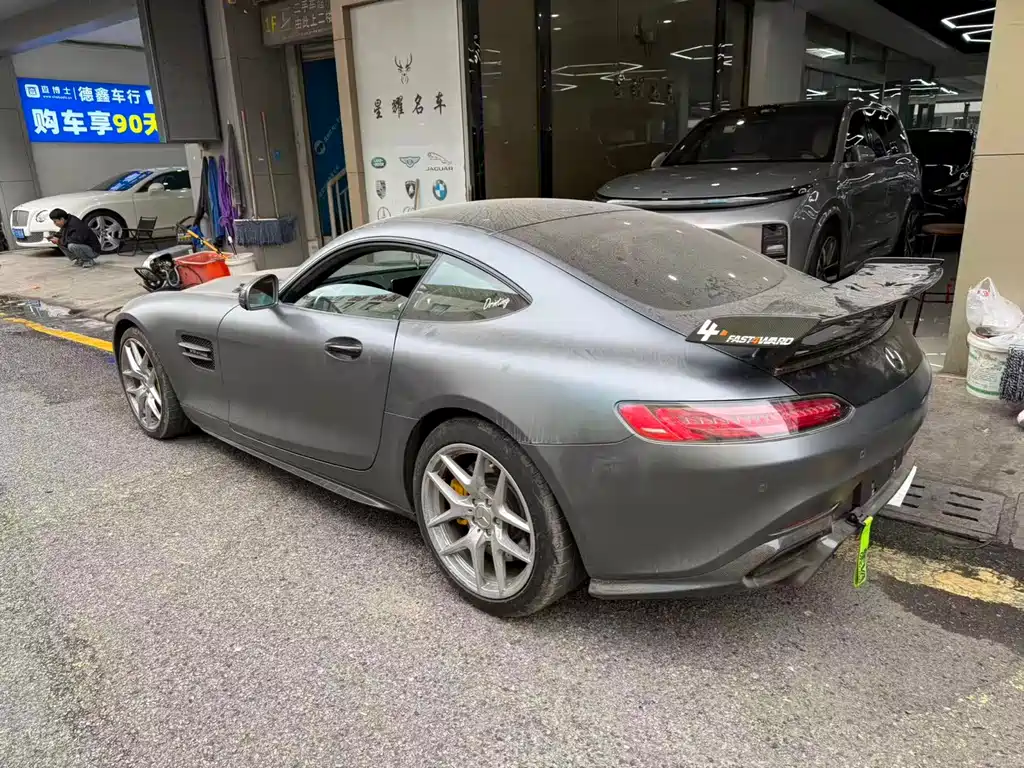MERCEDES-BENZ AMG GT