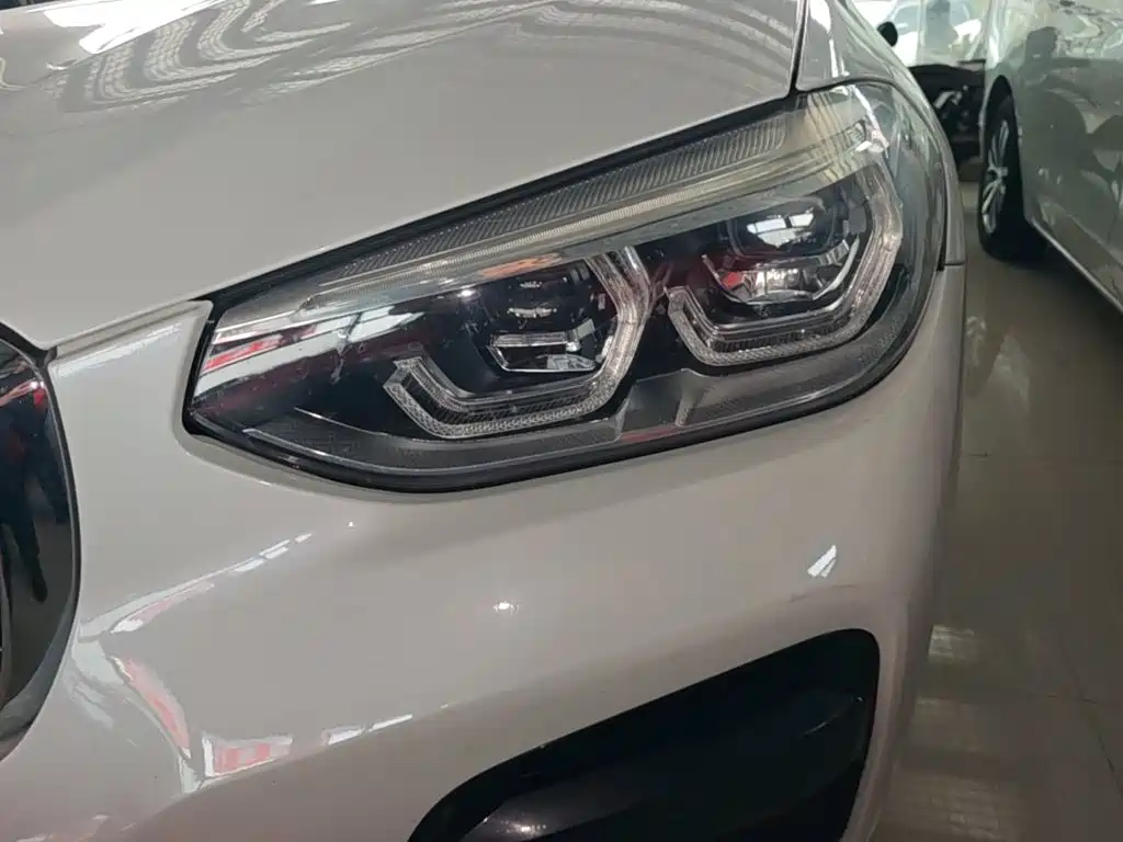 BMW X3 — миниатюра 24