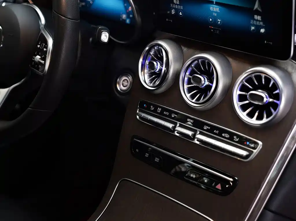 Mercedes-Benz GLC — миниатюра 14