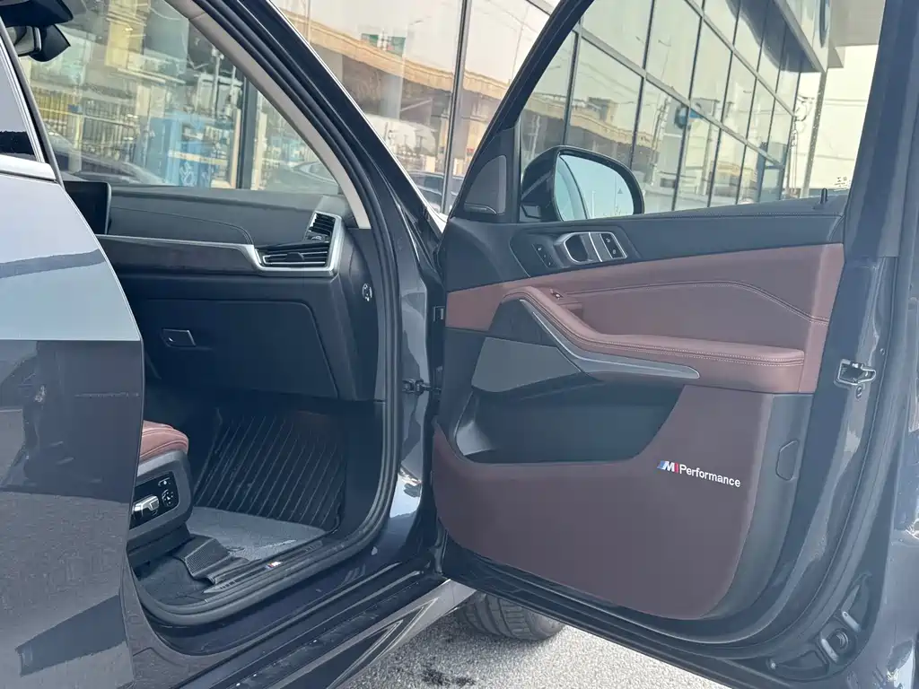 BMW X5 (Import) — миниатюра 14