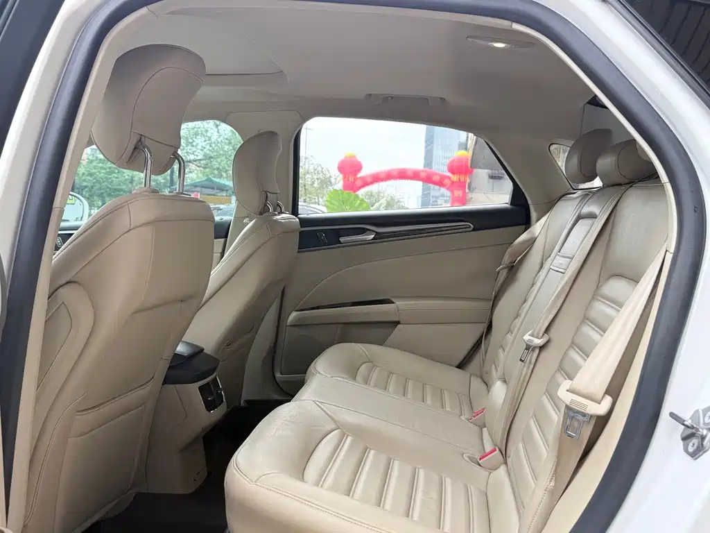 Ford Mondeo 2.0L GTDi200 Fashion Type, фото 5