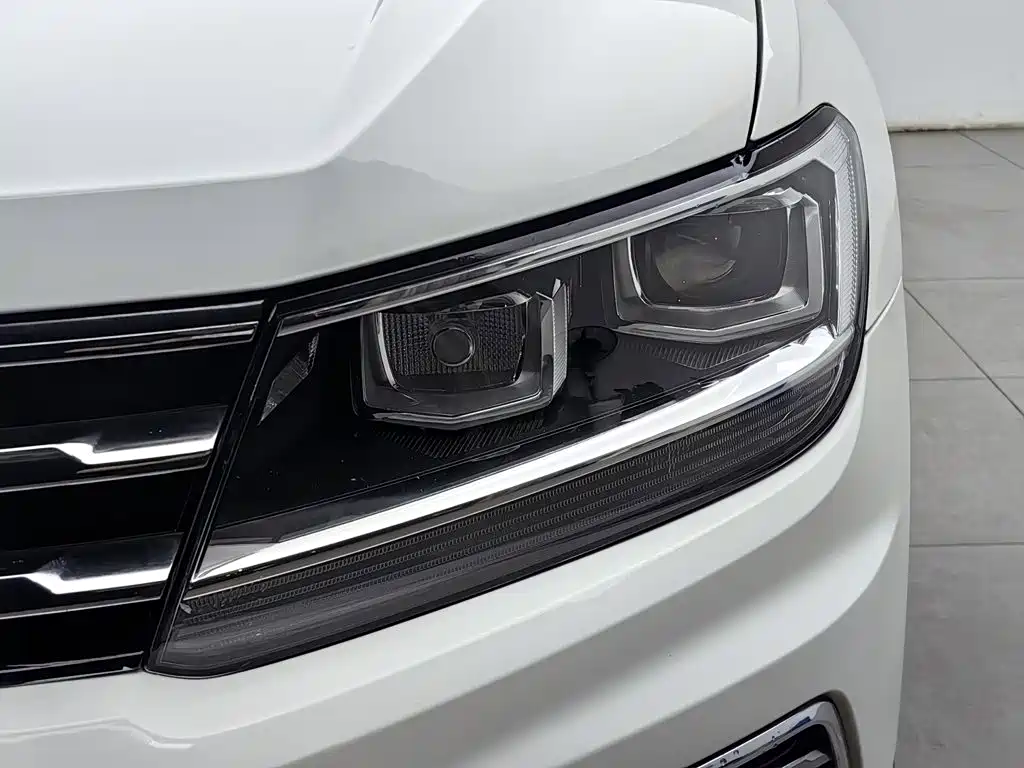 Volkswagen Tiguan L — миниатюра 7