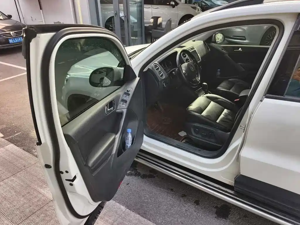 Volkswagen Tiguan — миниатюра 3