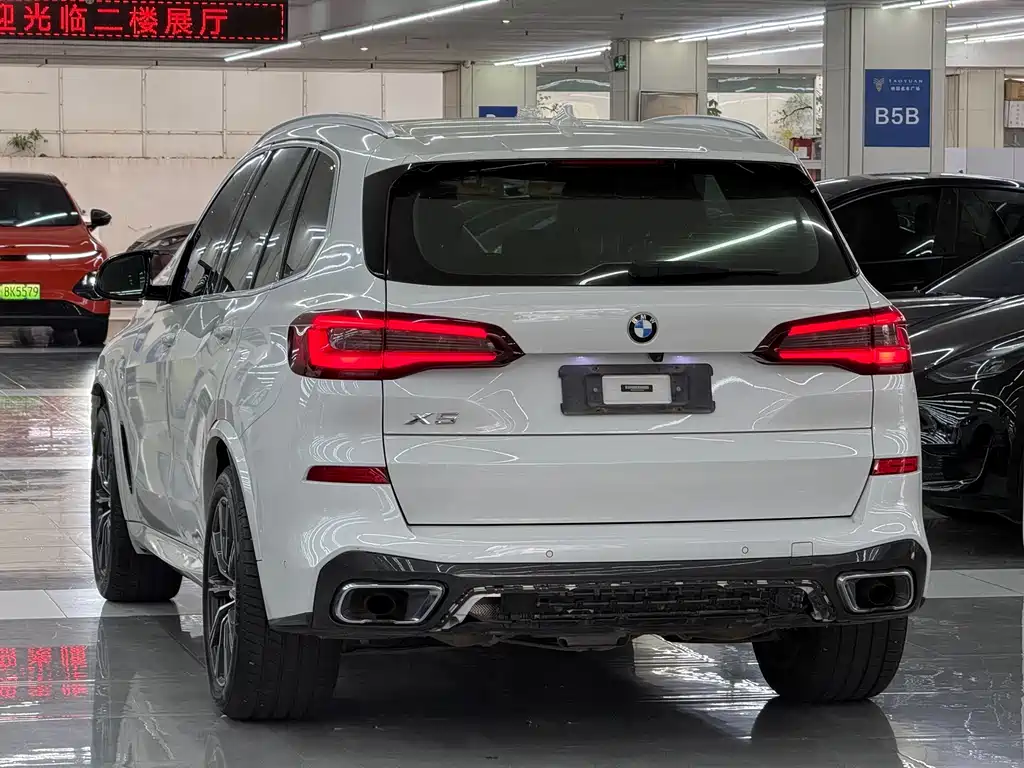 BMW X5 (Import) — миниатюра 12