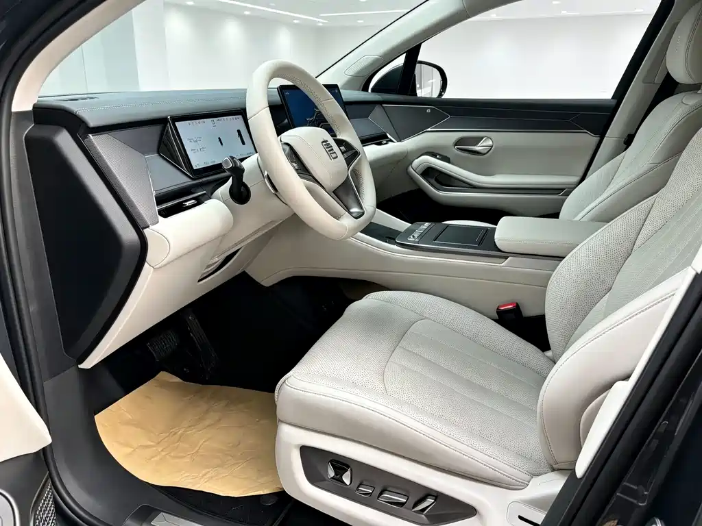 BYD Tang L — миниатюра 4