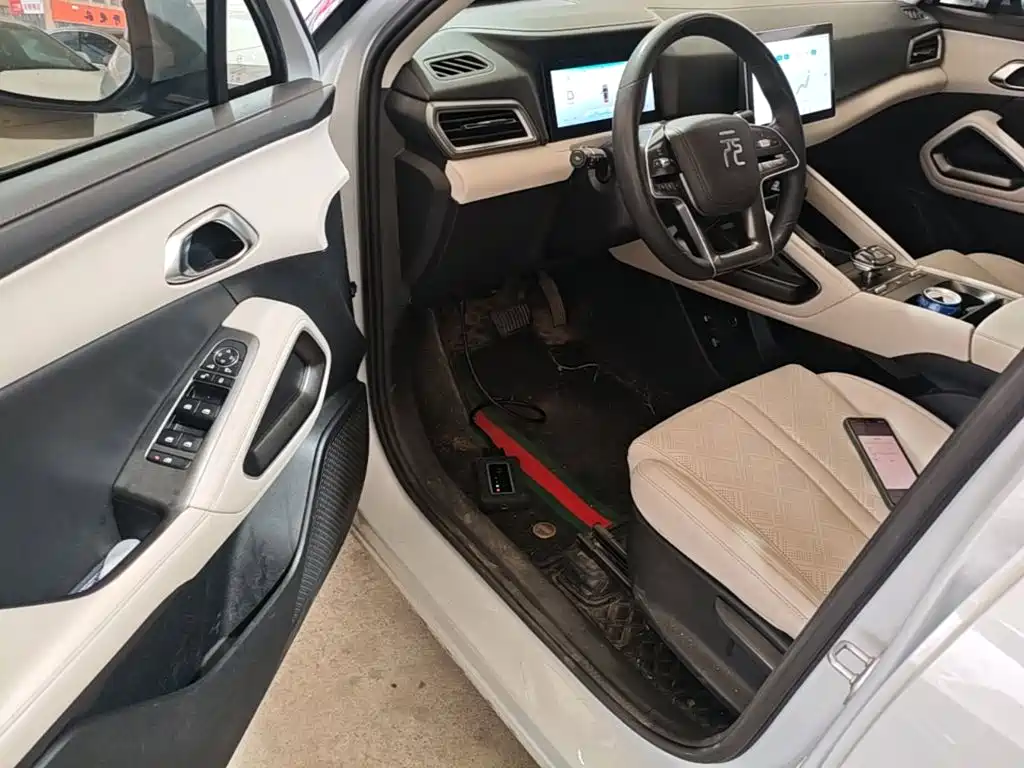 BYD Yuan UP — миниатюра 16