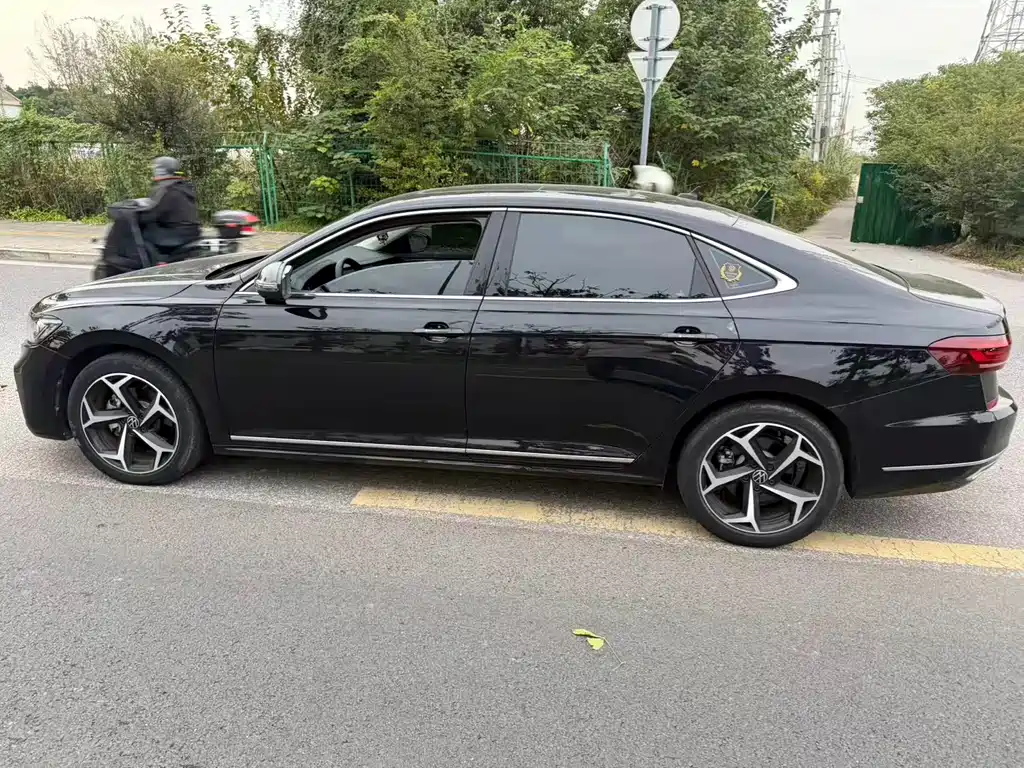 Volkswagen Passat — миниатюра 9