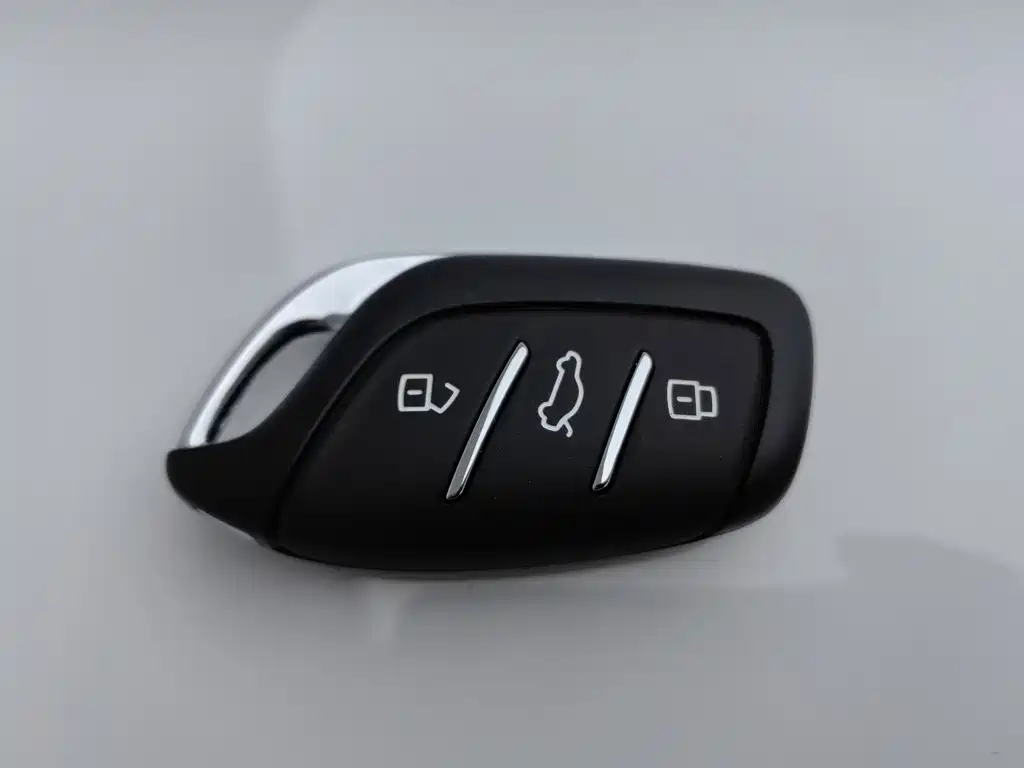 Roewe i5 — миниатюра 19