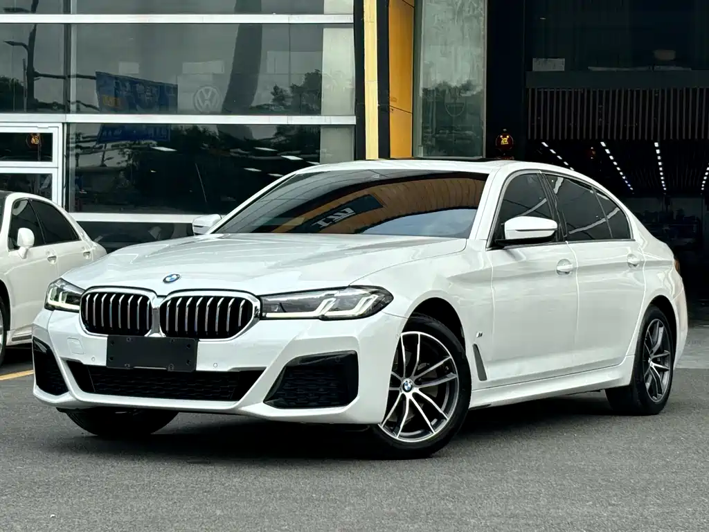 BMW 5 Series 2022