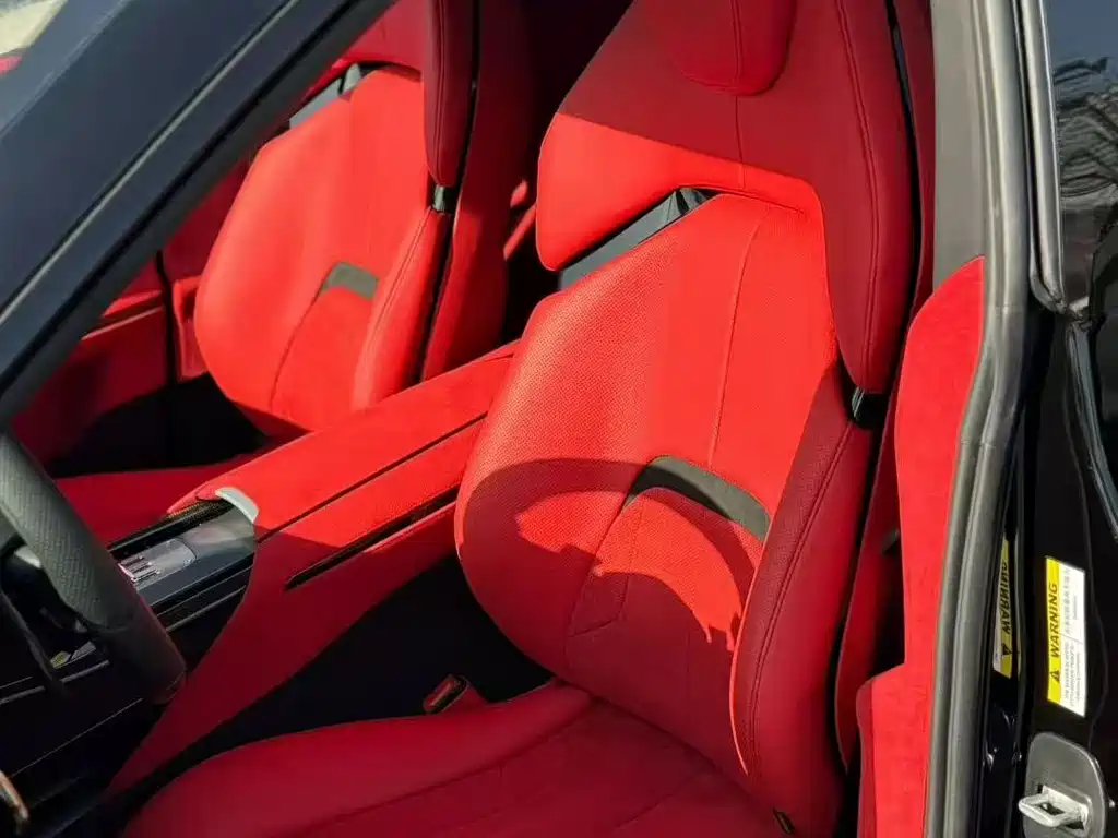 Ferrari Purosangue 2023 6.5L V12