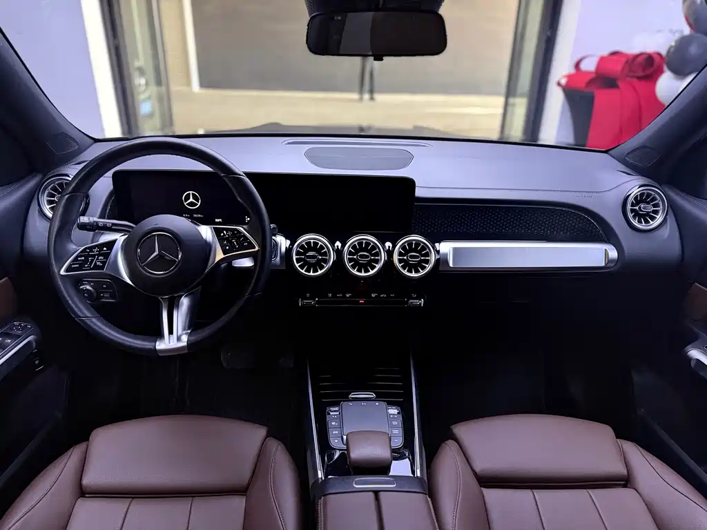 Mercedes-Benz GLB — миниатюра 7