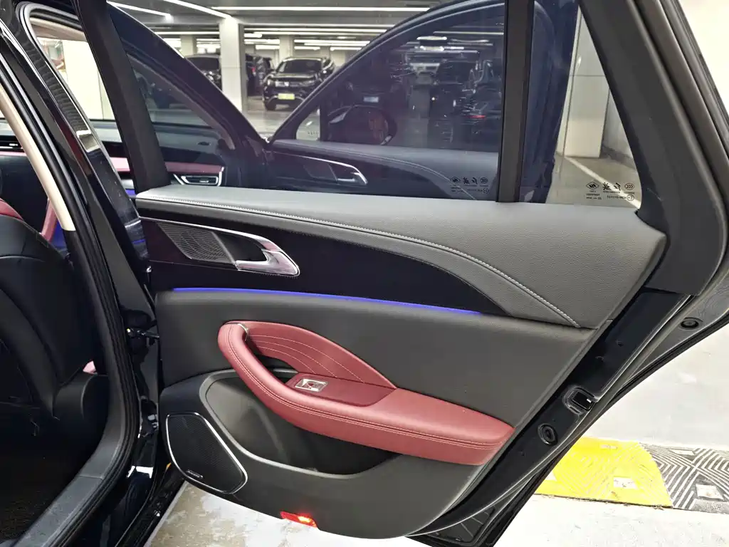 Hongqi Hongqi H5 — миниатюра 7