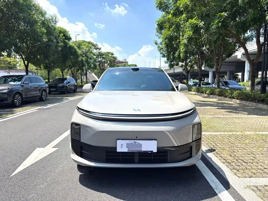 Li Auto Li L6 — миниатюра 2