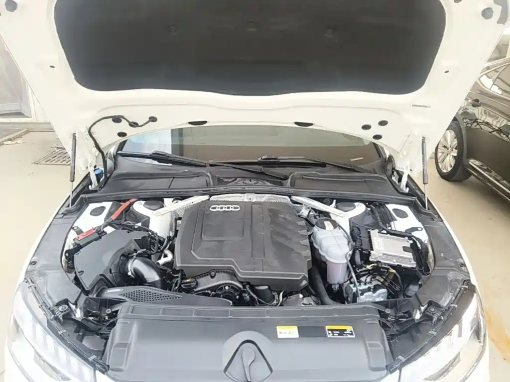 Audi A4L — миниатюра 20