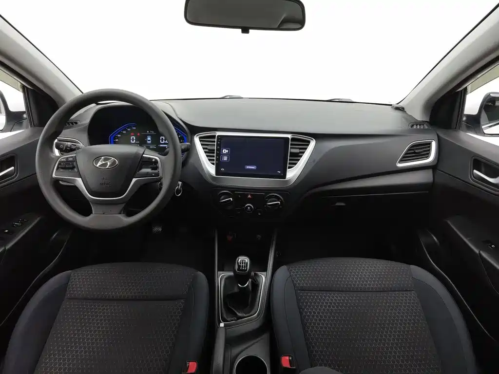Hyundai Verna — миниатюра 5