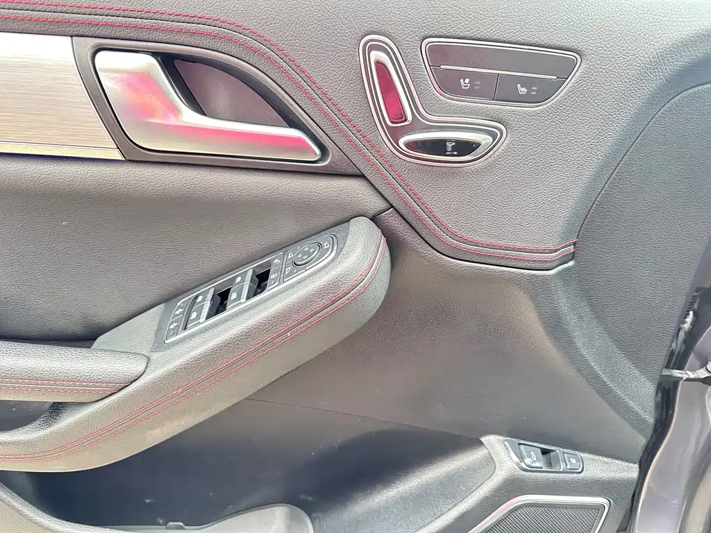 BYD Tang New Energy — миниатюра 17