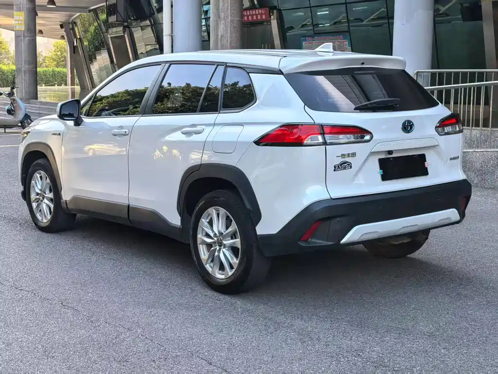 Toyota Corolla Cross — миниатюра 6