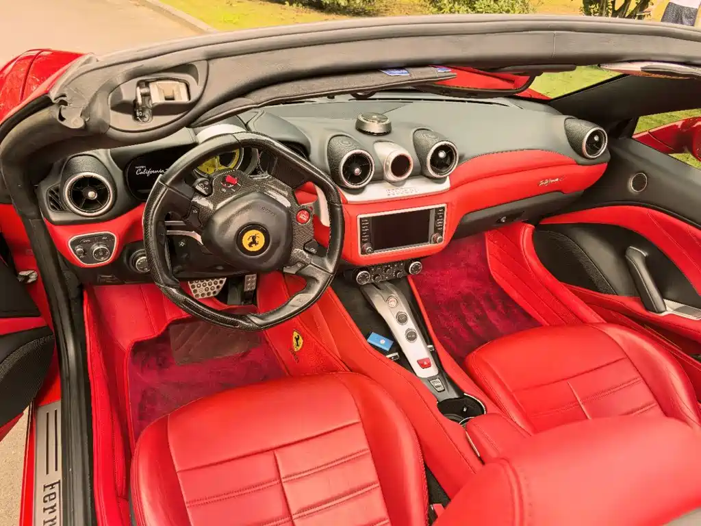 Ferrari California T — миниатюра 3