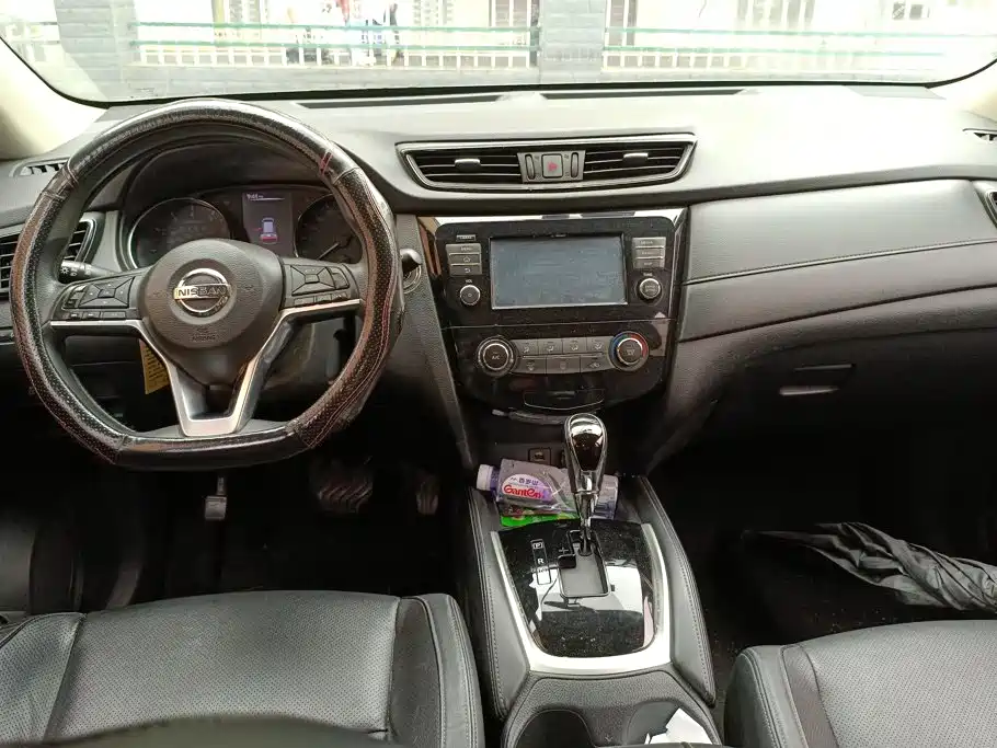 Nissan X-Trail — миниатюра 12