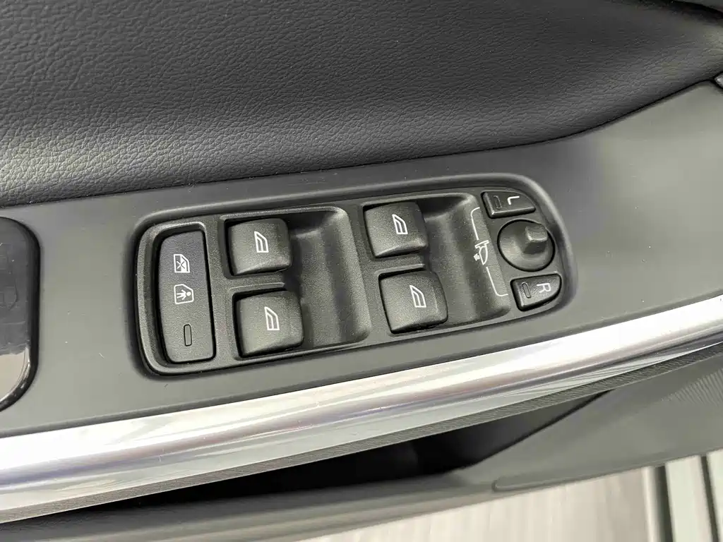 Volvo V60 — миниатюра 15