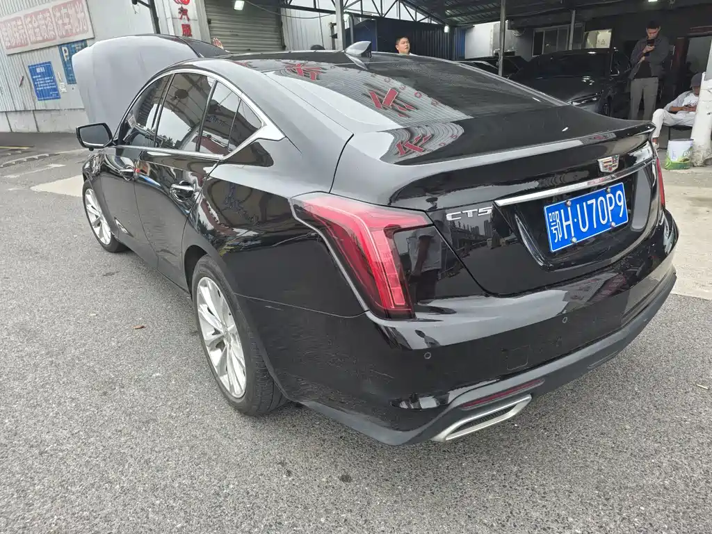 Cadillac CT5 — миниатюра 8