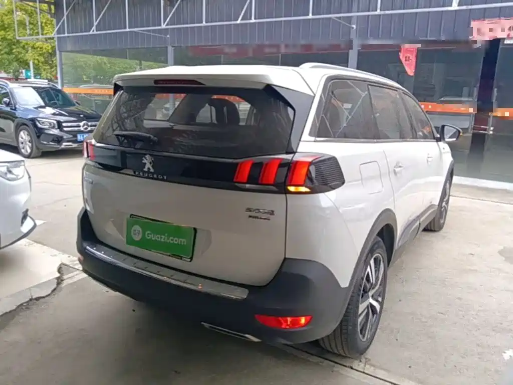 Peugeot 5008 — миниатюра 7