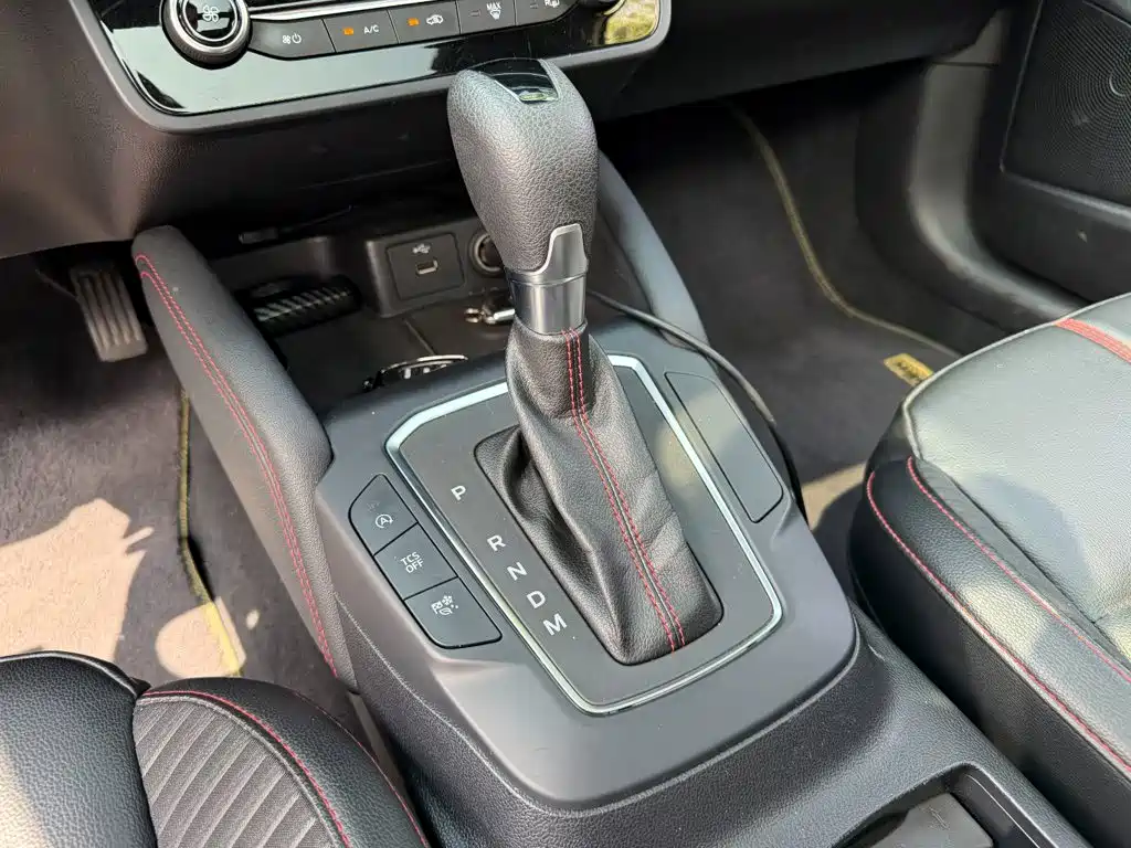 Ford Focus 2022 EcoBoost 180 AT ST Line