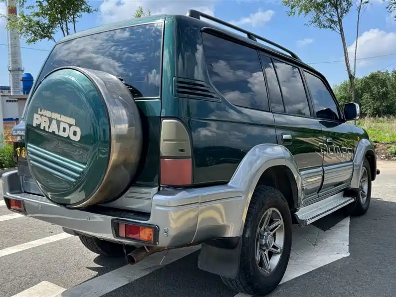 Toyota Land Cruiser Prado 2001 3.4L AT