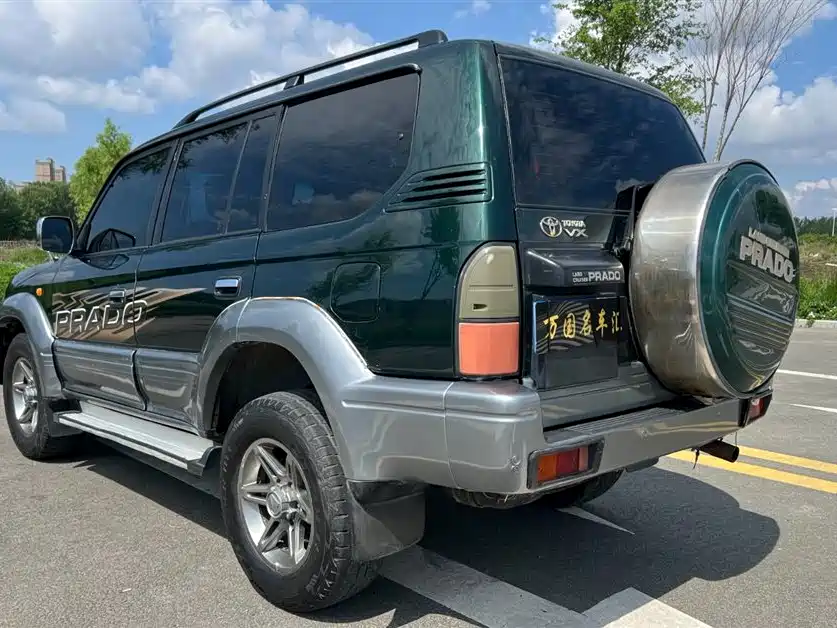 Toyota Land Cruiser Prado 2001 3.4L AT